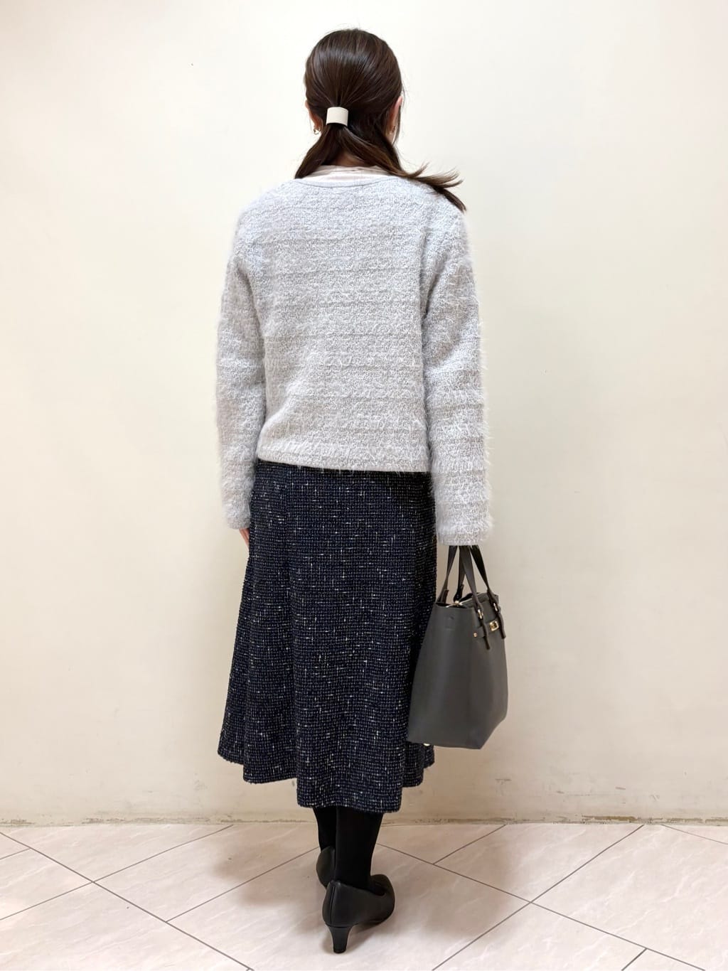 mikiさんの「Reflect｜【お食事会やお出かけに◎】ふんわりジャカード編みカーディガン」を使ったコーディネート