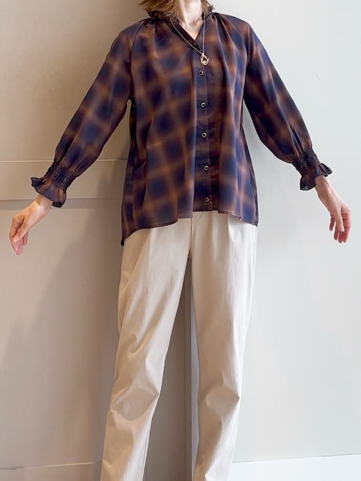 yamakoさんの「grove｜【冷感】サマーハイパーストレッチテーパードパンツ」を使ったコーディネート