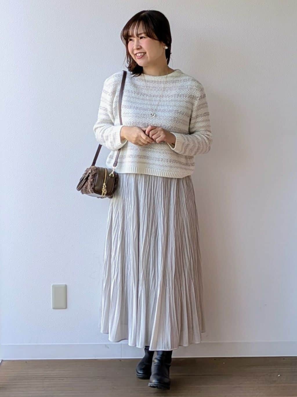 なみきさんの「UNTITLED｜【ツイード調/コンパクト丈】ブークレーボートネックニット」を使ったコーディネート