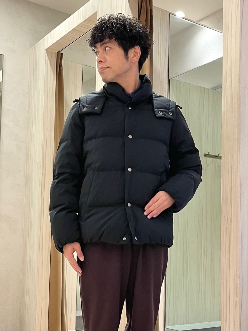 URAさんの「TAKEO KIKUCHI｜【抗菌防臭/シーズンレス】シアサッカーギンガムチェック ストレッチシャツ」を使ったコーディネート