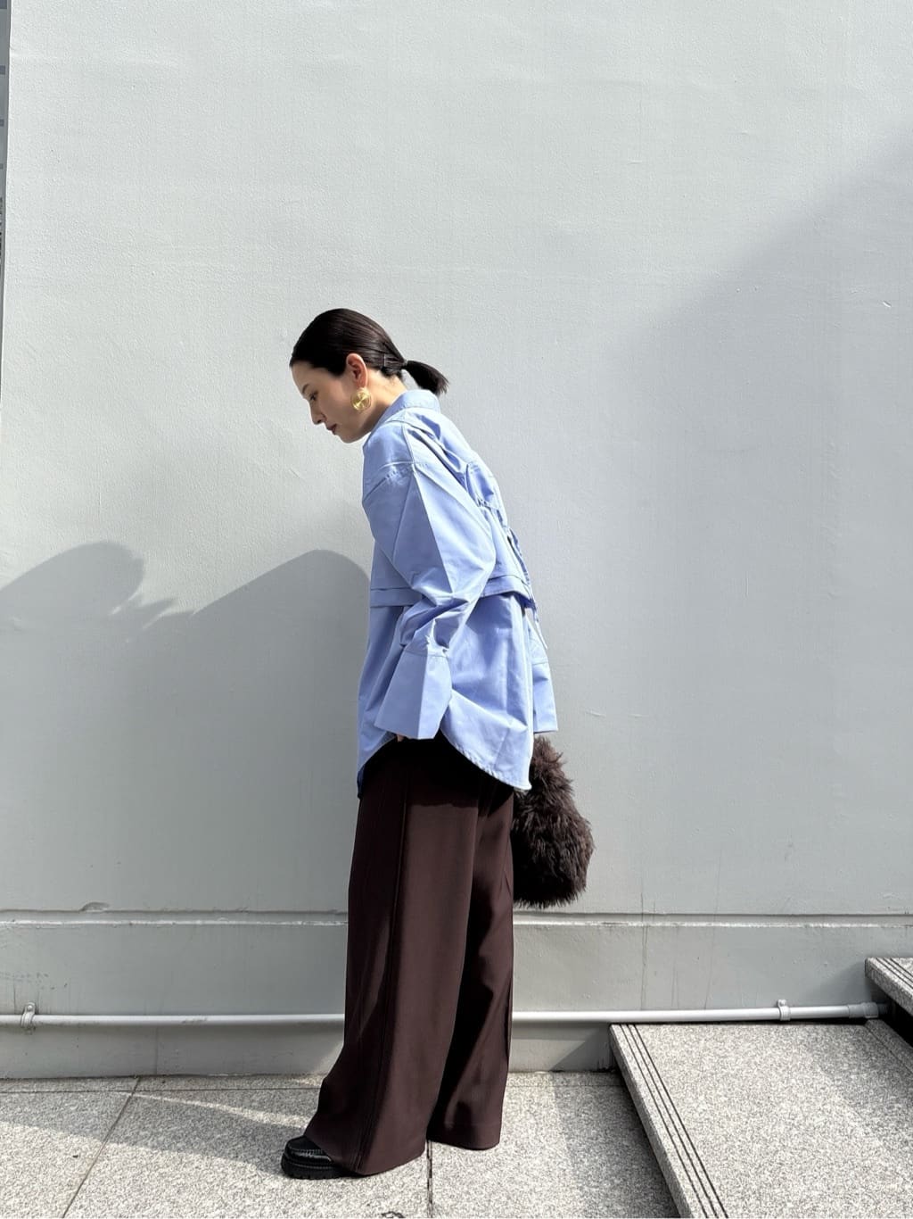 ayanoさんの「INDIVI｜Comfy SET UP｜イージーストレートワイドパンツ【セットアップ対応／通勤/カセット服】」を使ったコーディネート