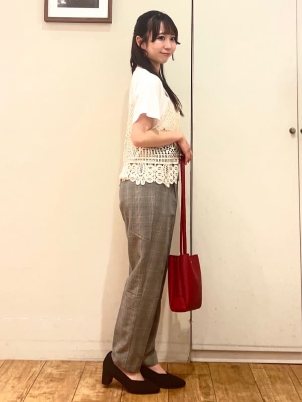 AIRIさんの「SHOO･LA･RUE｜【2点セット/ひんやり】レースビスチェ＋Tシャツ」を使ったコーディネート