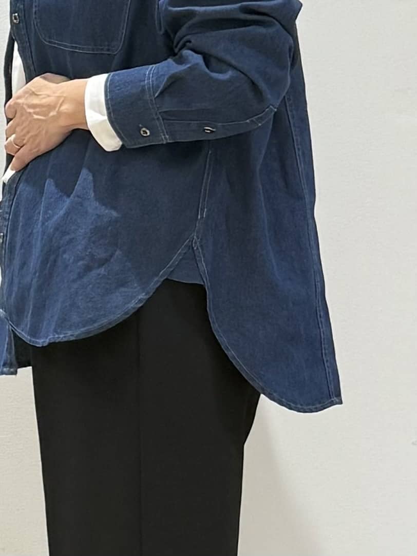 Lilyさんの「grove｜すっきりもリラックスも叶える　ウエストイージー美脚フレアパンツ」を使ったコーディネート