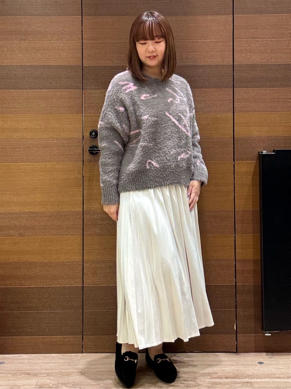 yumeさんの「OPAQUE.CLIP｜アート柄シャギーニット【洗濯機OK】」を使ったコーディネート