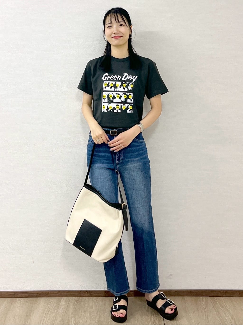 sachikoさんの「OPAQUE.CLIP｜ロックTシャツ別注アソート【GREEN DAY／METALLICA／THE BEATLES】」を使ったコーディネート