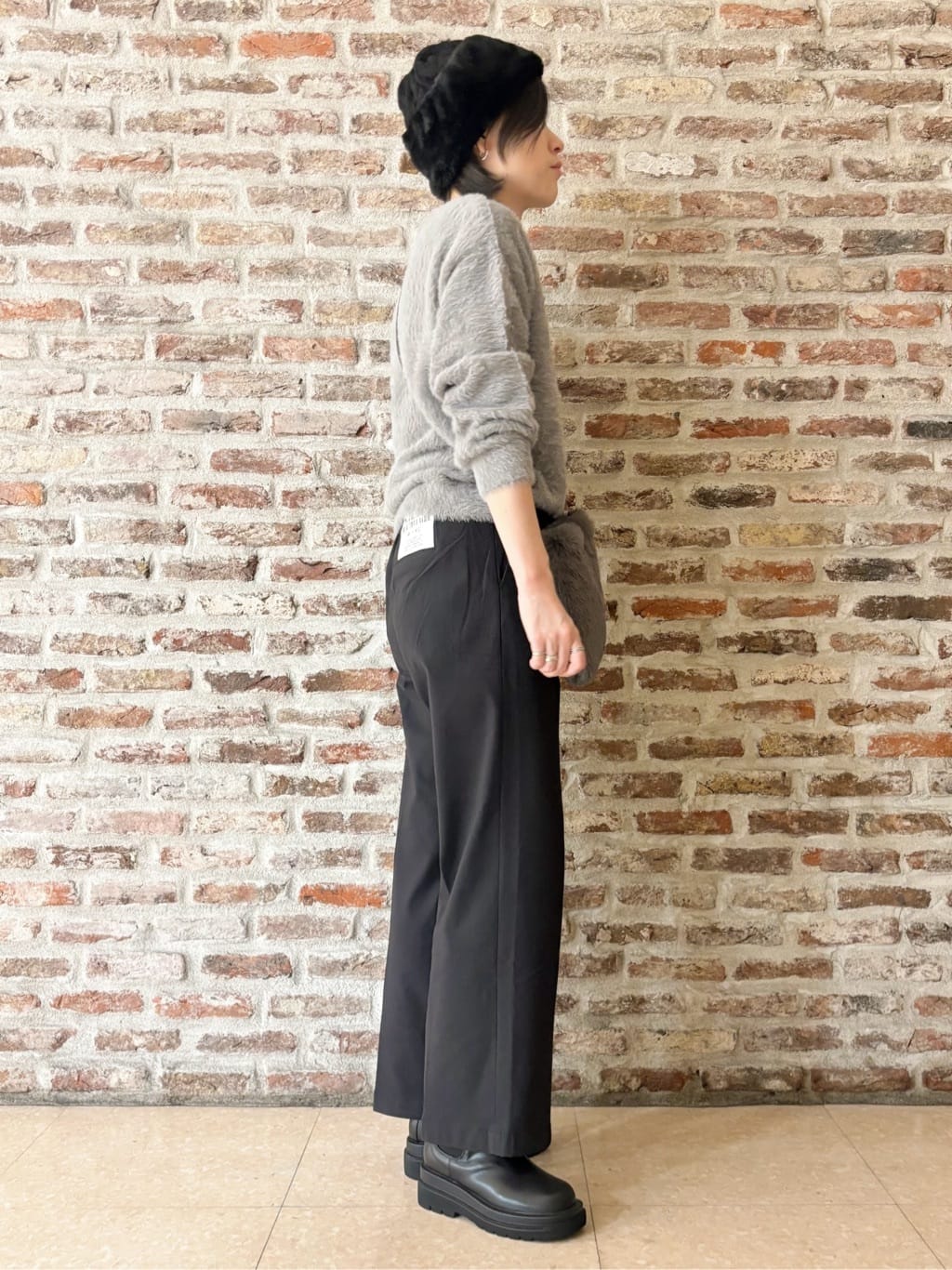 しばさんの「THE SHOP TK｜【華やかで柔らか】ふわふわフェザーニット/洗える・前後2WAY」を使ったコーディネート