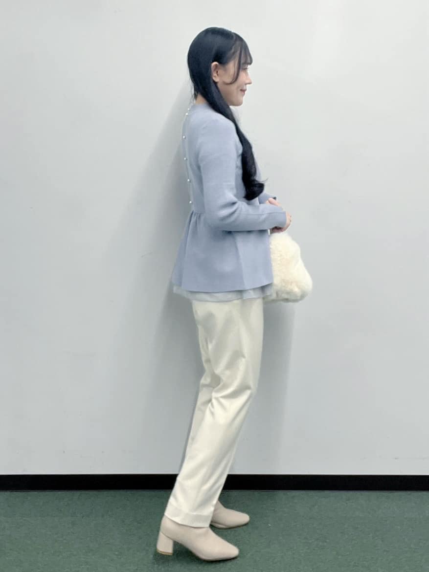 Hitomiさんの「index｜ウォームストレッチテーパードパンツ【洗濯機OK／防シワ／吸湿発熱】《XS～3L》」を使ったコーディネート