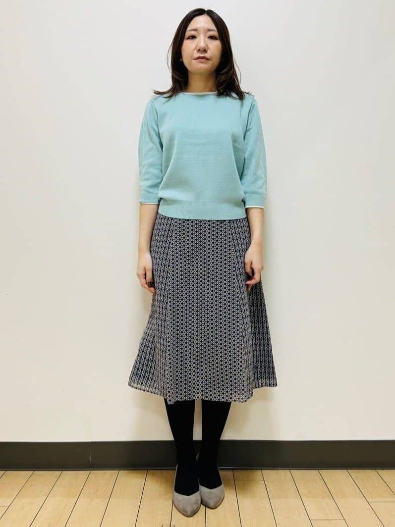 miiiさんの「Reflect｜【秋映え／単品使い◎／すっきり見え】ブローチ付きニットアンサンブル」を使ったコーディネート