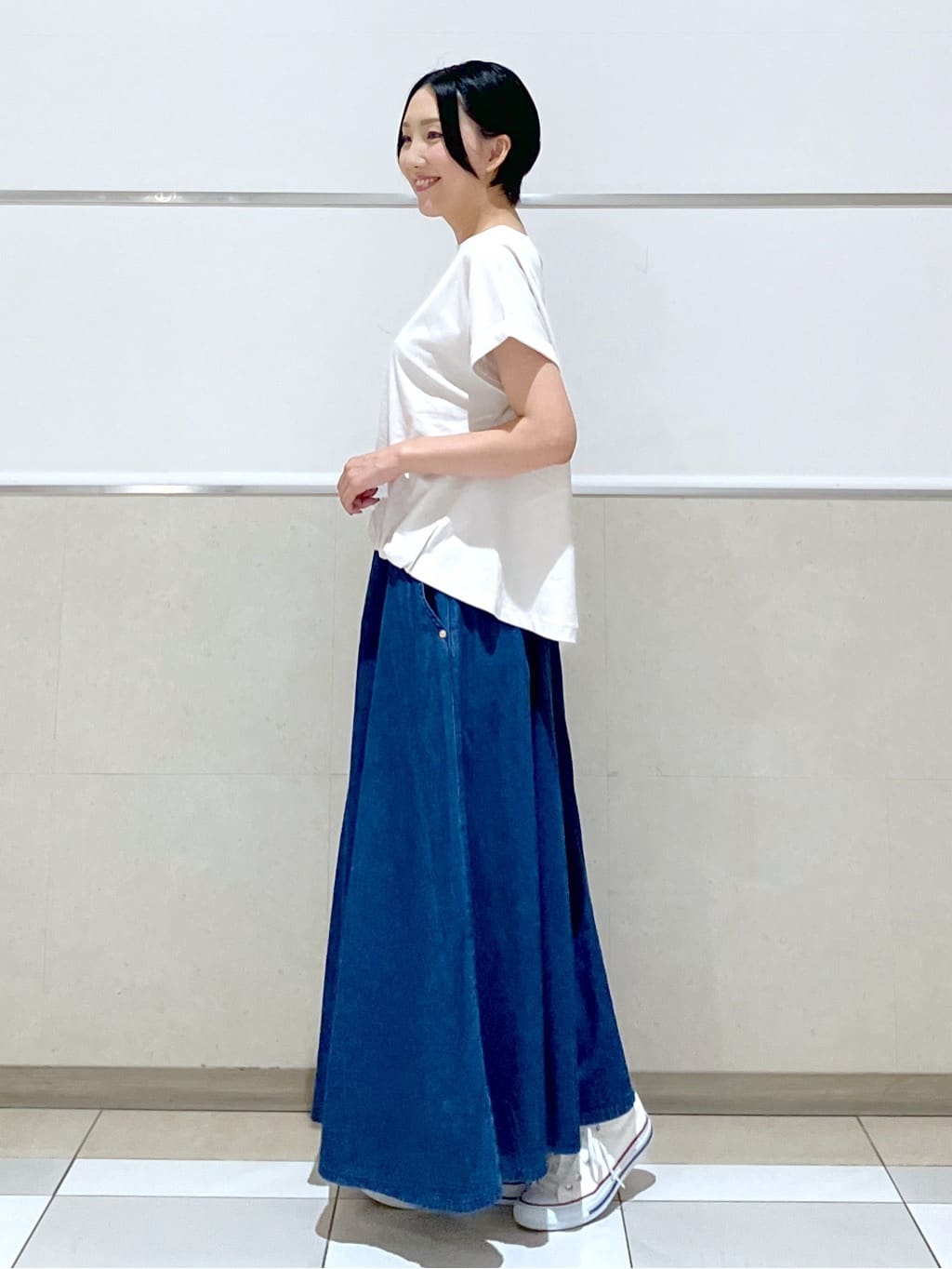 eriko さんの「Dessin｜【二の腕カバー／UVカット】ロールアップスリーブ裾ギャザーカットソー」を使ったコーディネート