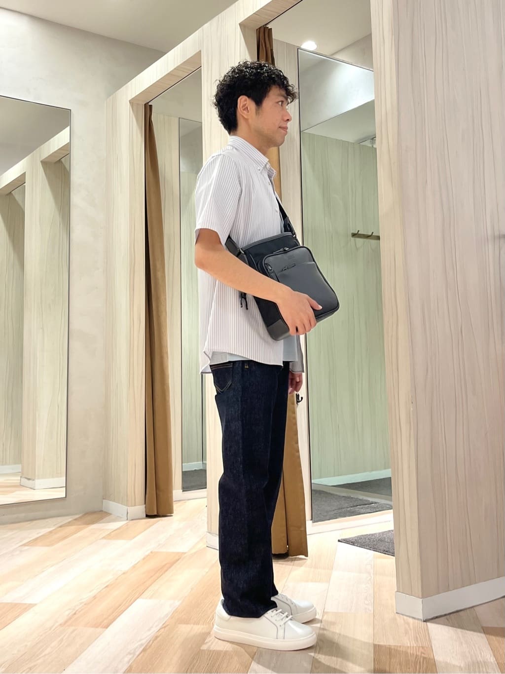 URAさんの「TAKEO KIKUCHI｜【COOL CITY WEAR】ストライプジャージ ボタンダウンシャツ /接触冷感」を使ったコーディネート