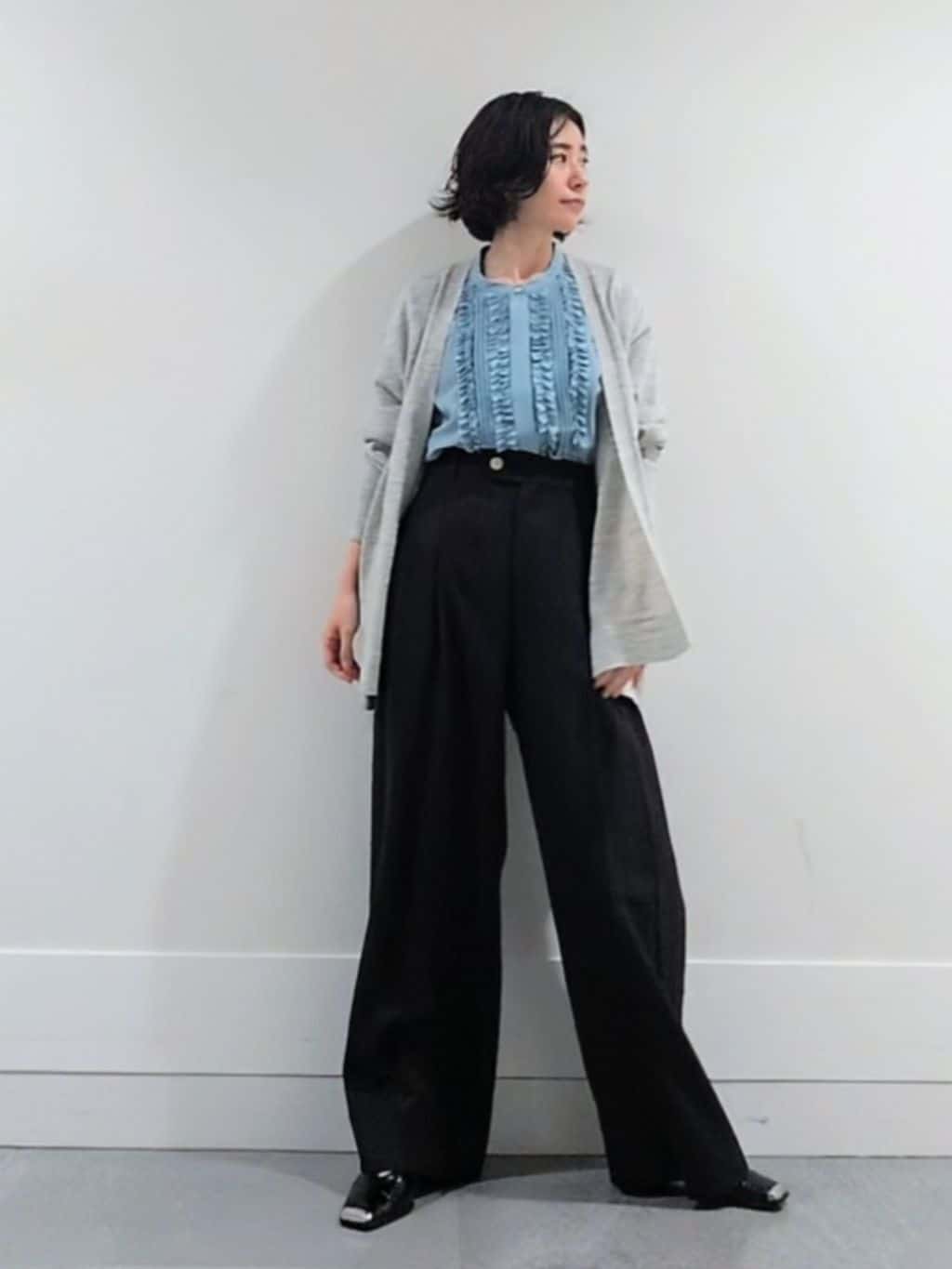 ミズタさんの「UNTITLED｜【アンサンブル可/洗える/ボタンなし】シルクウールカシミヤ 着流しカーディガン」を使ったコーディネート