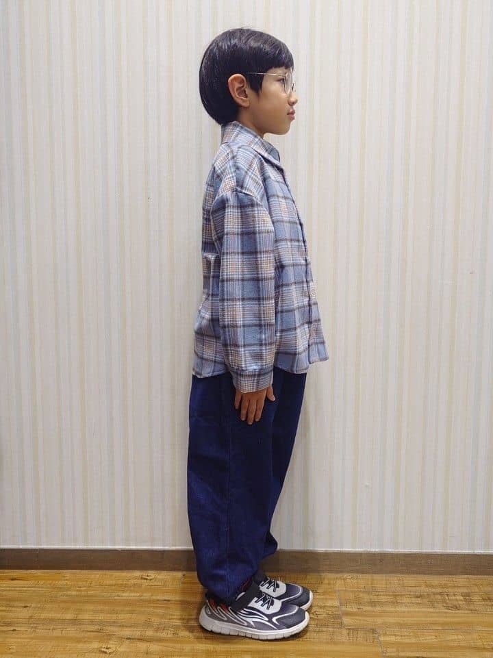 Yuiさんの「SHOO･LA･RUE｜【100-150cm】チェックオーバーシャツ」を使ったコーディネート
