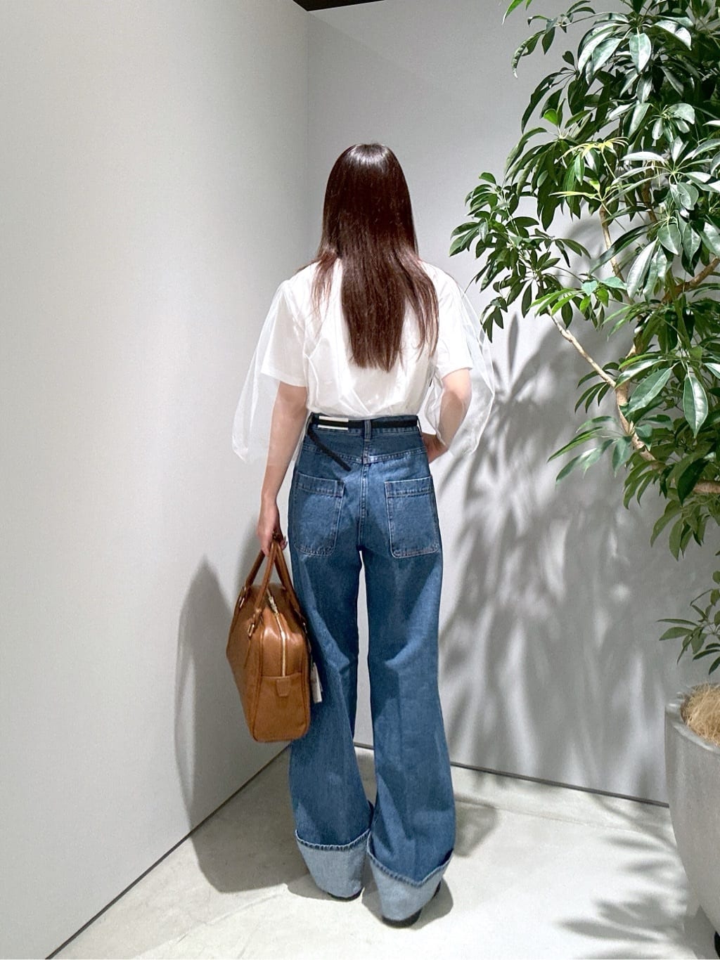 Renoさんの「INDIVI｜ロールアップデニム」を使ったコーディネート