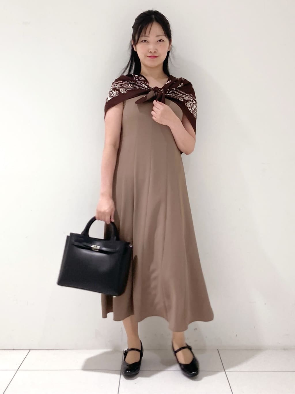 momokoさんの「INDIVI｜【美シルエット】ノースリーブワンピース」を使ったコーディネート