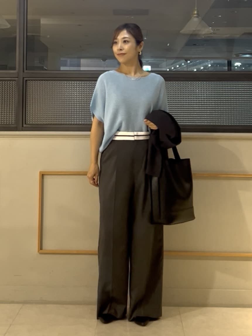 𝑹𝑶𝑴𝑰さんの「INDIVI｜【軽く羽織れる！】ダブルジャケット」を使ったコーディネート