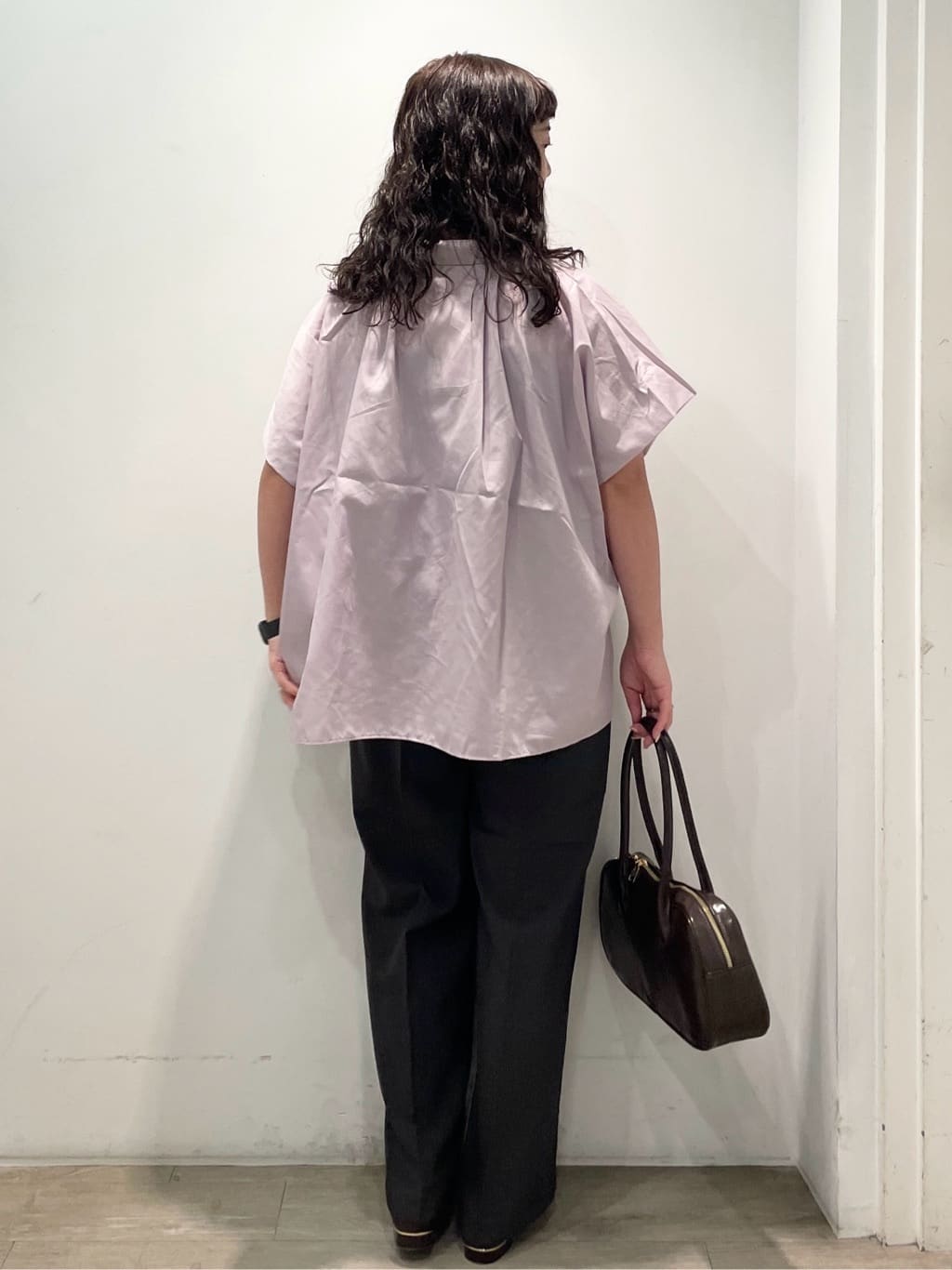 sumicaさんの「OPAQUE.CLIP｜《andGIRL掲載》リラクシーシャツ【洗濯機洗い可】」を使ったコーディネート