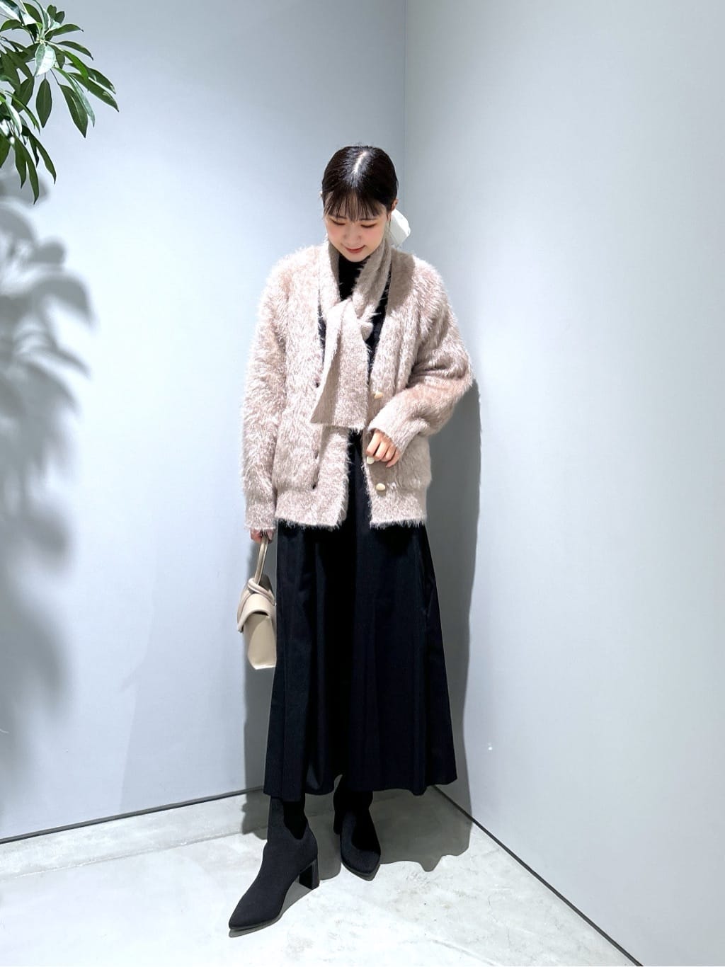 Renoさんの「INDIVI｜フォルムスリーブワンピース」を使ったコーディネート