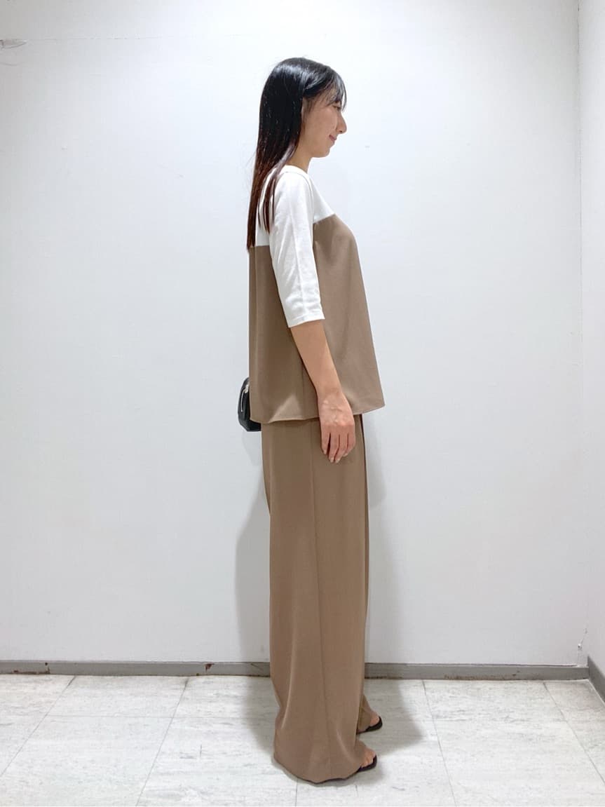 meiさんの「INDIVI｜【セットアップ可能】ビスチェレイヤード風トップス」を使ったコーディネート