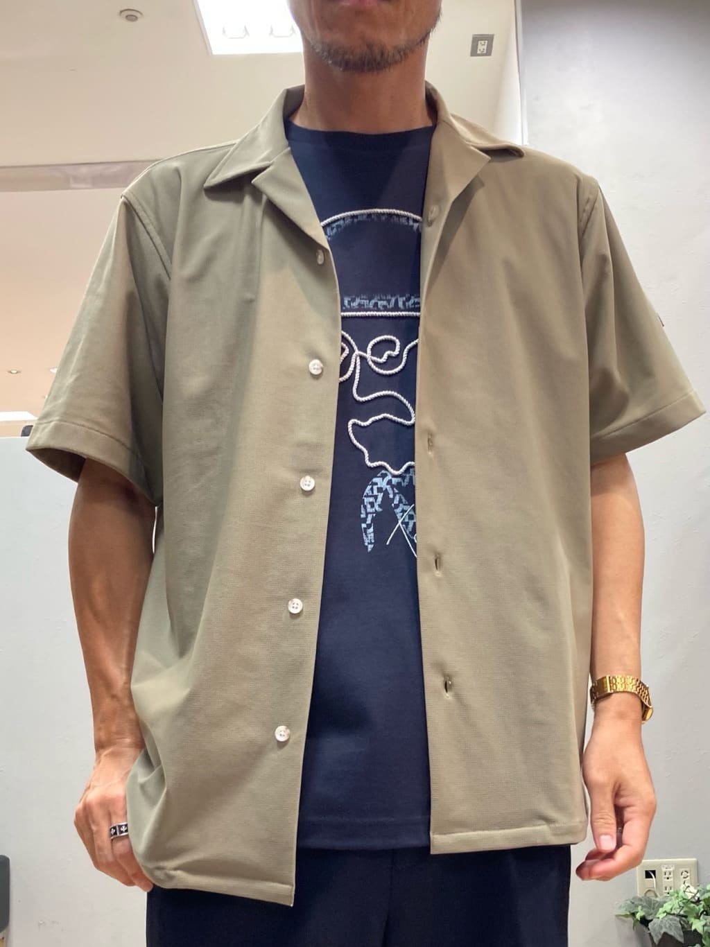 シュンさんの「TAKEO KIKUCHI｜【COOL CITY WEAR】エアートール オープンカラーシャツ /接触冷感・通気性」を使ったコーディネート