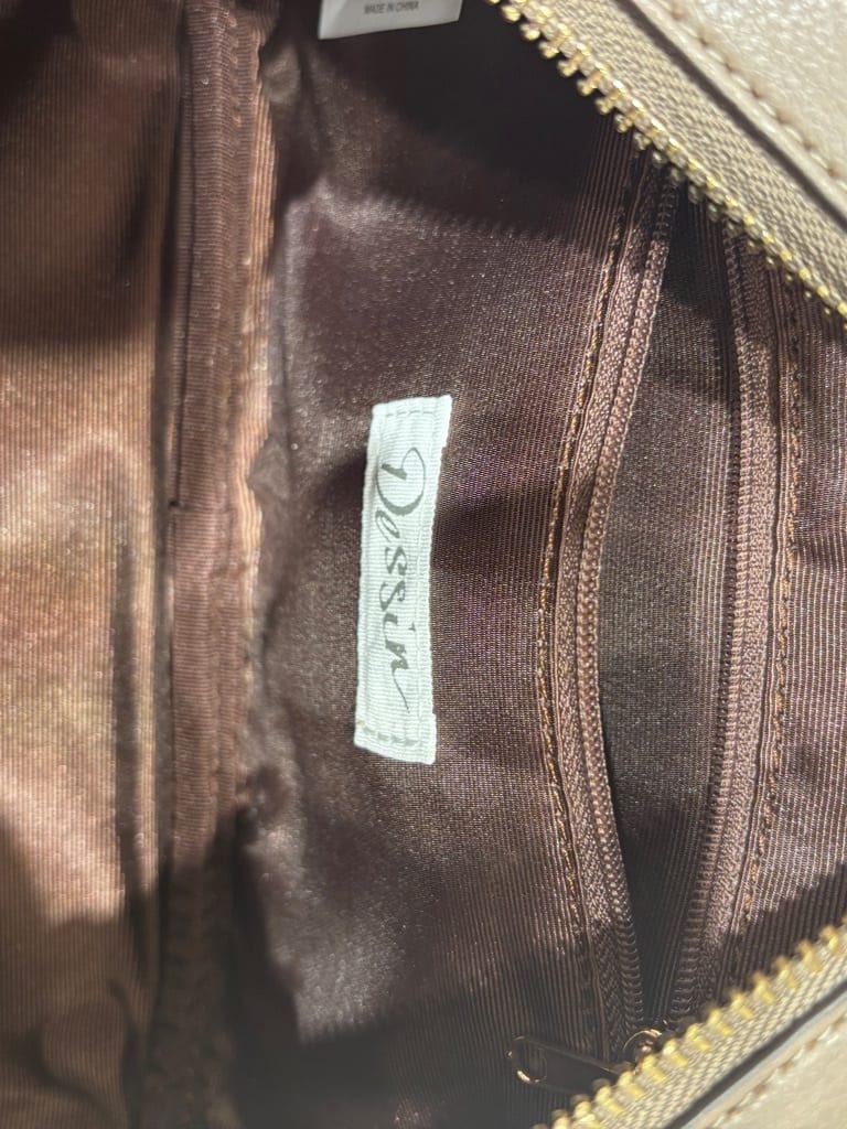 yumiさんの「Dessin｜Dessinロゴスカーフ」を使ったコーディネート