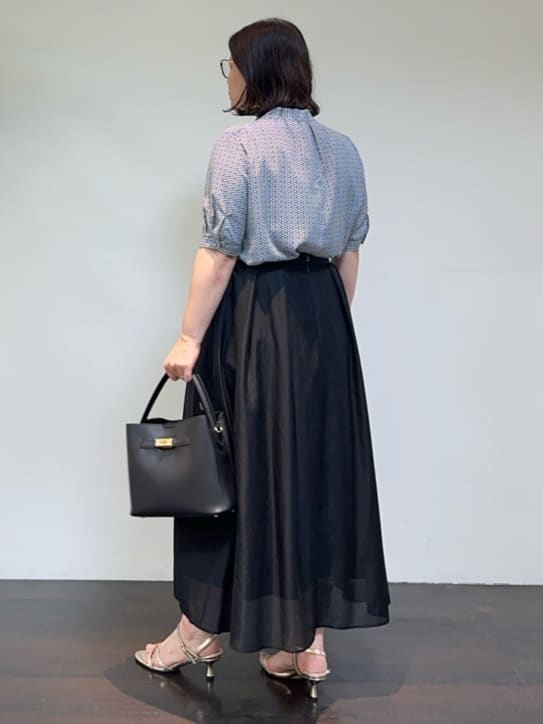 Asamiさんの「UNTITLED｜【通勤/オフィス】ジオメ柄ボウタイブラウス」を使ったコーディネート