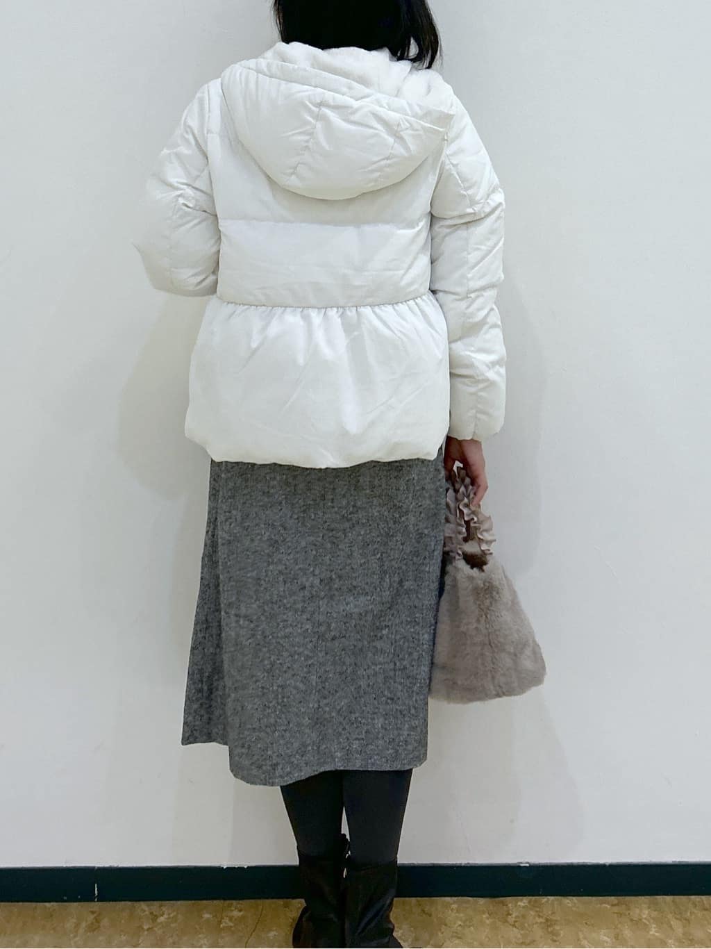 su.さんの「index｜KAWADAダウンペプラムショートコート【撥水／洗濯機OK／静電気防止裏地】」を使ったコーディネート