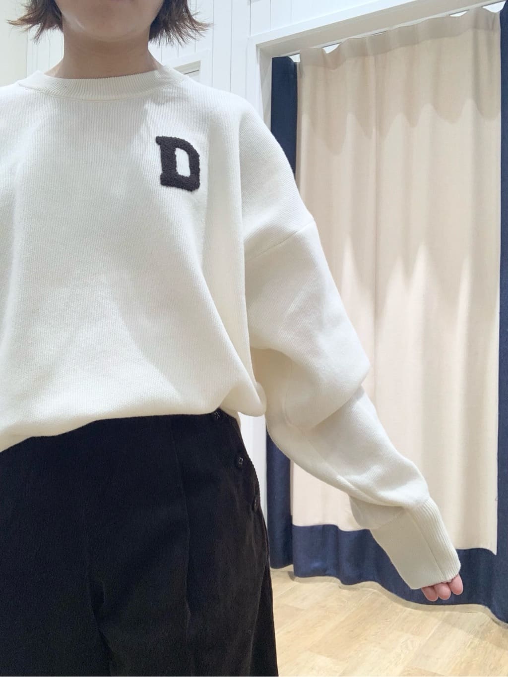 IMARIさんの「Dessin｜【洗える】Dサガラ刺繍ワッペン付きニット」を使ったコーディネート