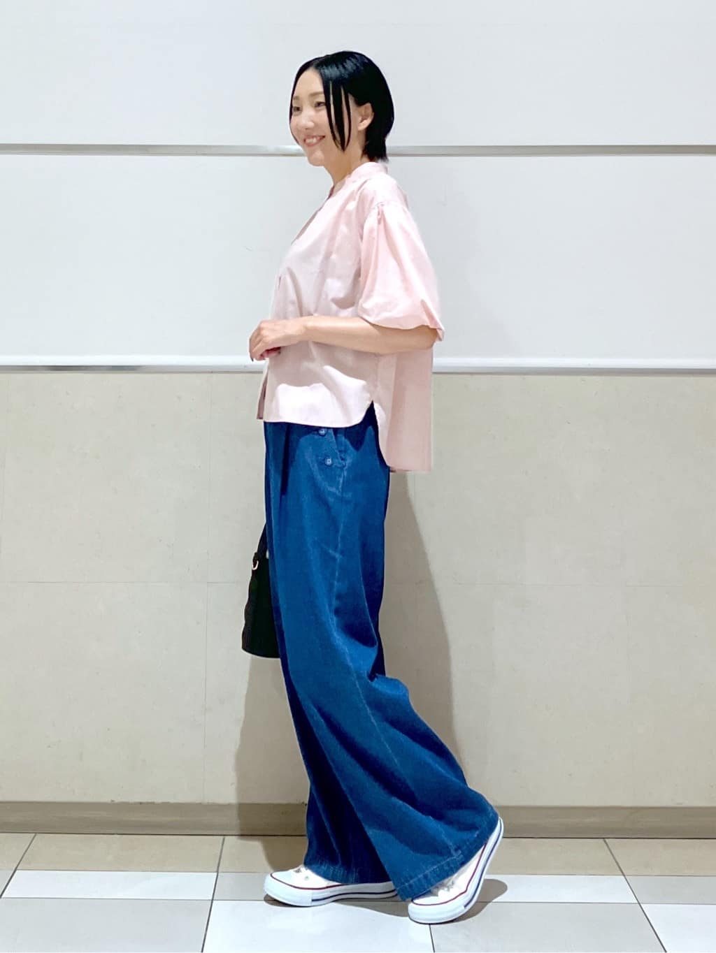 eriko さんの「Dessin｜【洗える】バルーンスリーブバッグギャザーブラウス」を使ったコーディネート
