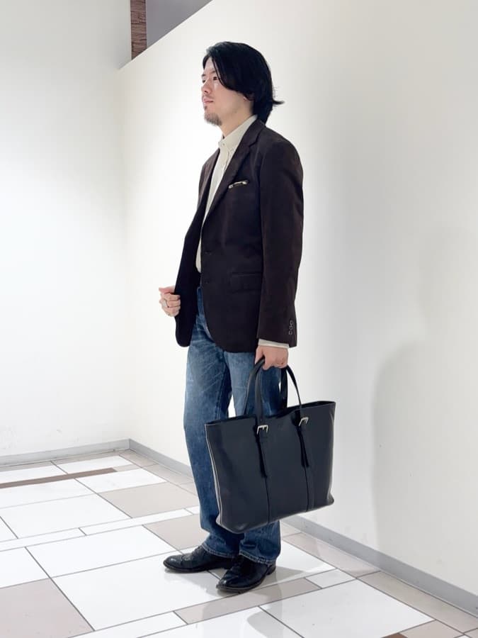 及川さんの「TAKEO KIKUCHI｜【Sサイズ～】ストレッチコーデュロイ ジャケット」を使ったコーディネート