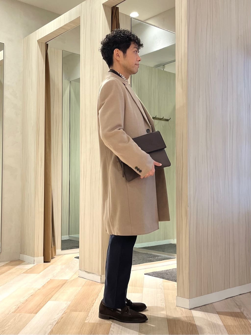 URAさんの「TAKEO KIKUCHI｜カシミヤブレンド ビーバー調チェスターコート」を使ったコーディネート