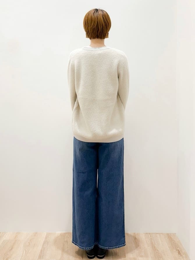 yurieさんの「OPAQUE.CLIP｜ロングロゴTシャツ【洗濯機OK】」を使ったコーディネート