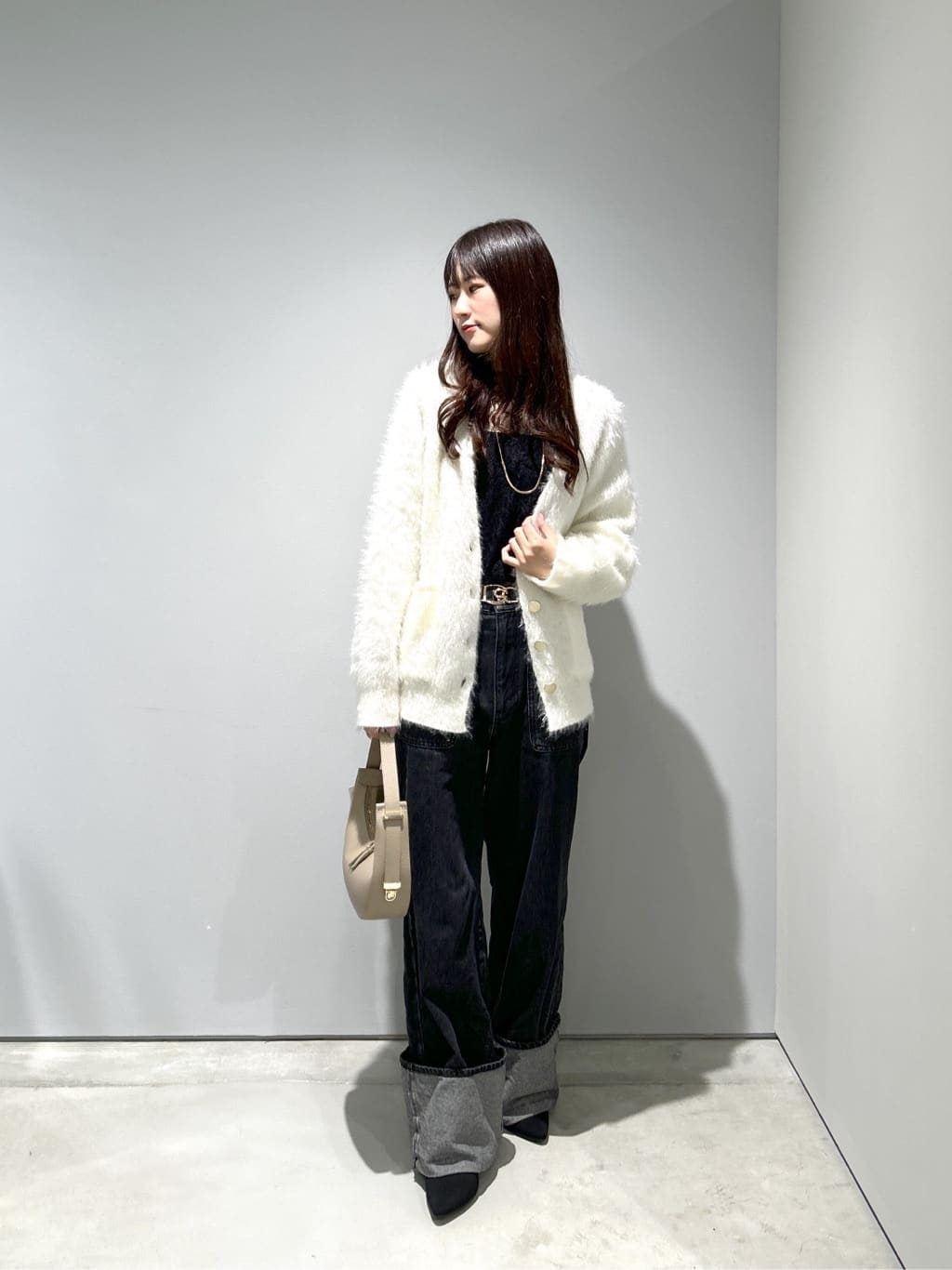 Renoさんの「INDIVI｜レースストレッチカットソー」を使ったコーディネート
