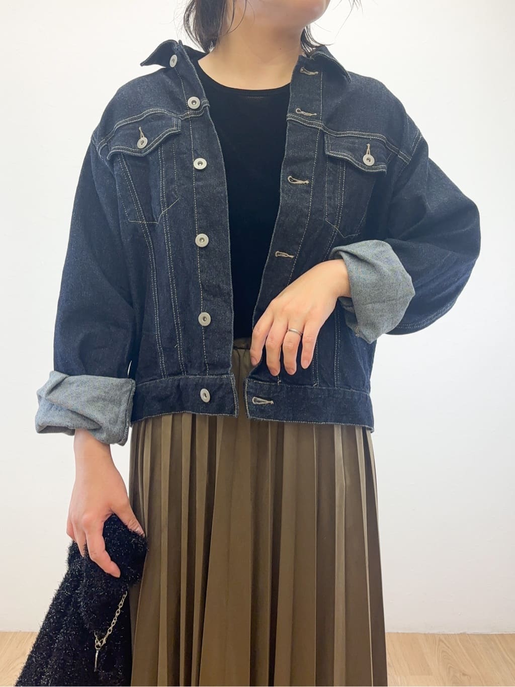 Takeさんの「OPAQUE.CLIP｜フロッキーチュールTシャツ【洗濯機洗い可】」を使ったコーディネート