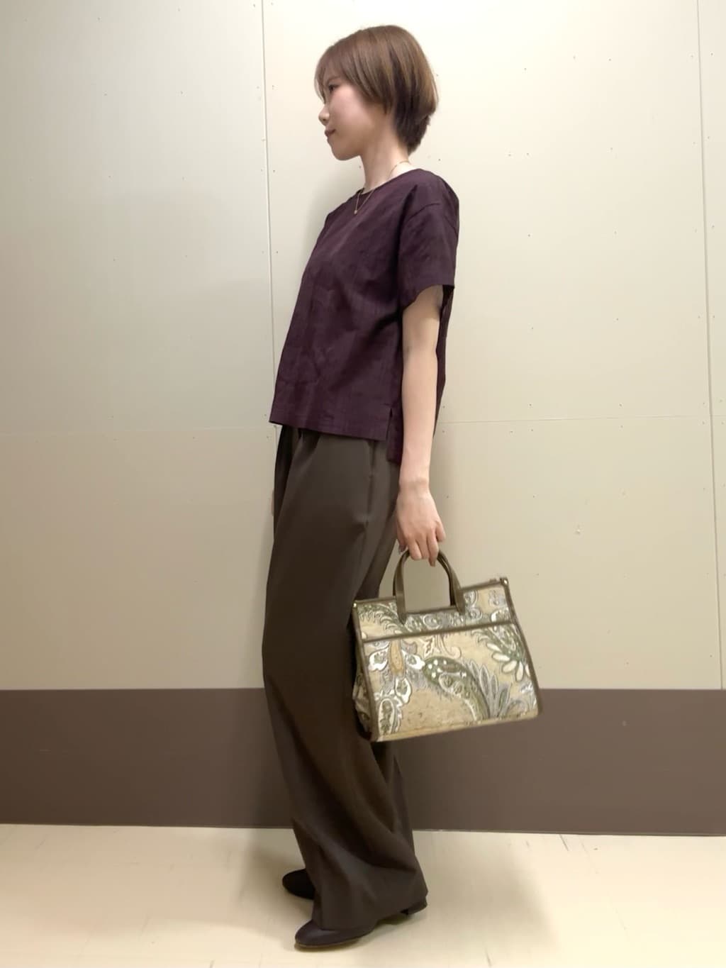 mioさんの「UNTITLED｜【洗える/はっ水/後ろウエストゴム】ストレッチ2タックワイドパンツ」を使ったコーディネート