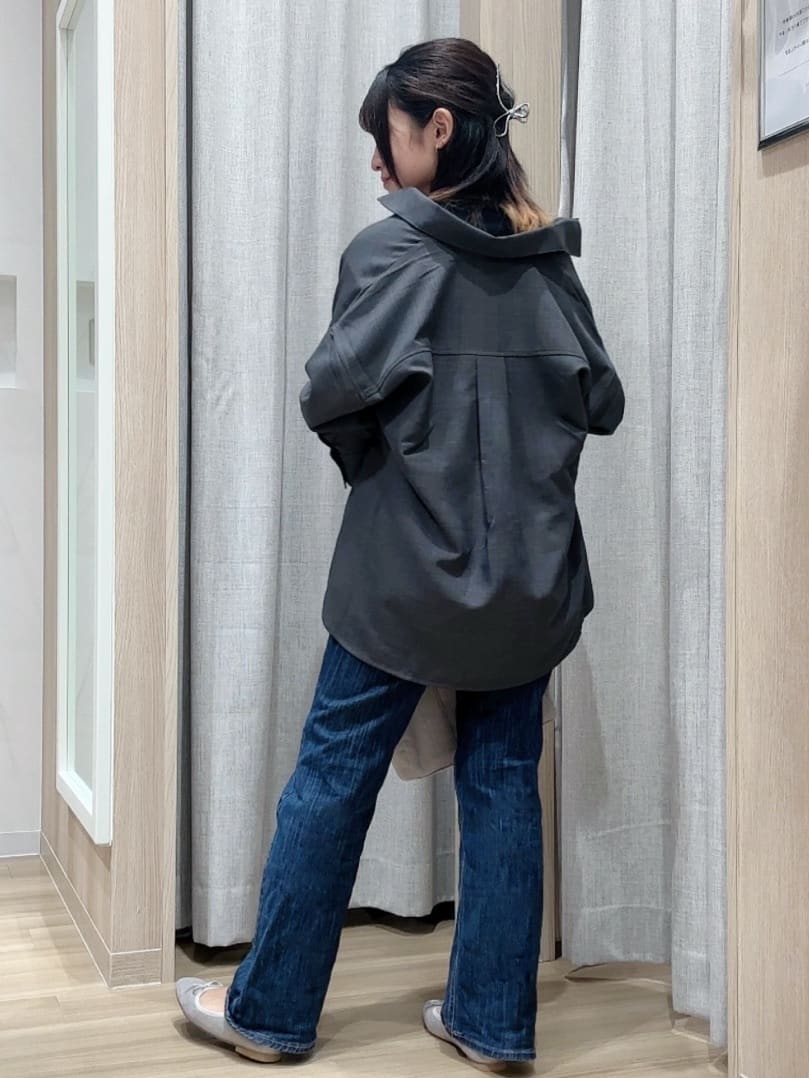 Fumikaさんの「grove｜【カセット服/選べる着丈】洗濯機で洗えるオーバーシャツ」を使ったコーディネート
