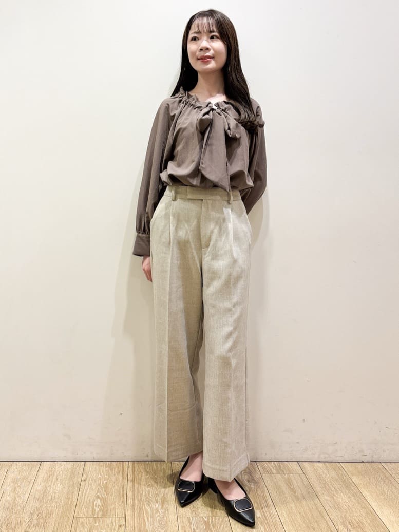 ayaさんの「index｜ワイドストレートパンツ／セットアップ対応可【洗濯機OK／イージーアイロン】」を使ったコーディネート