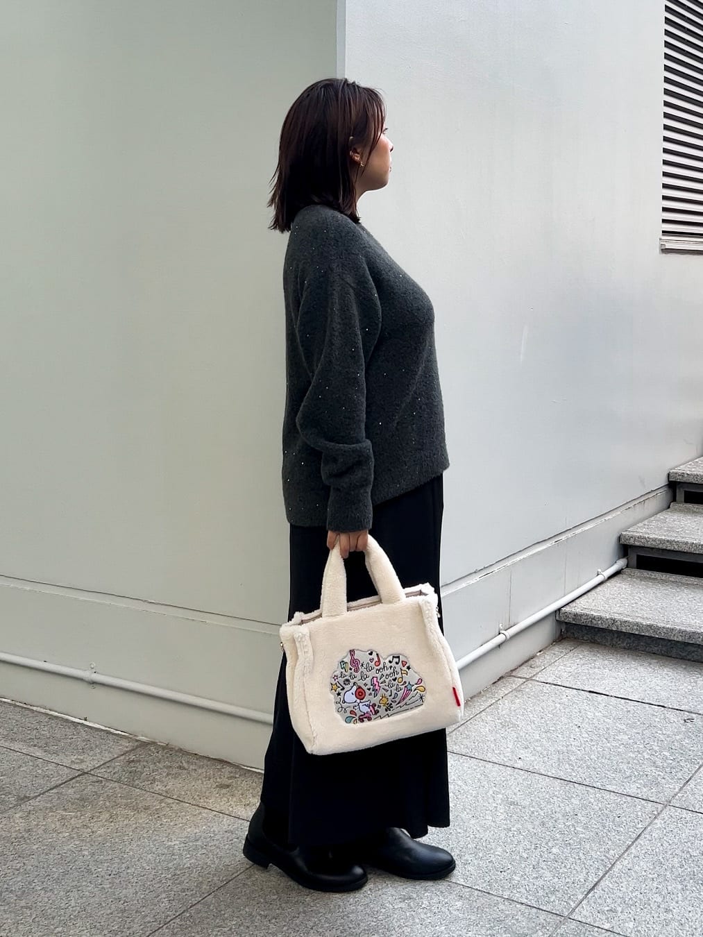 ちびゆきさんの「grove｜華やぎ冬ニット　ミニスパンコールフェザーニット」を使ったコーディネート