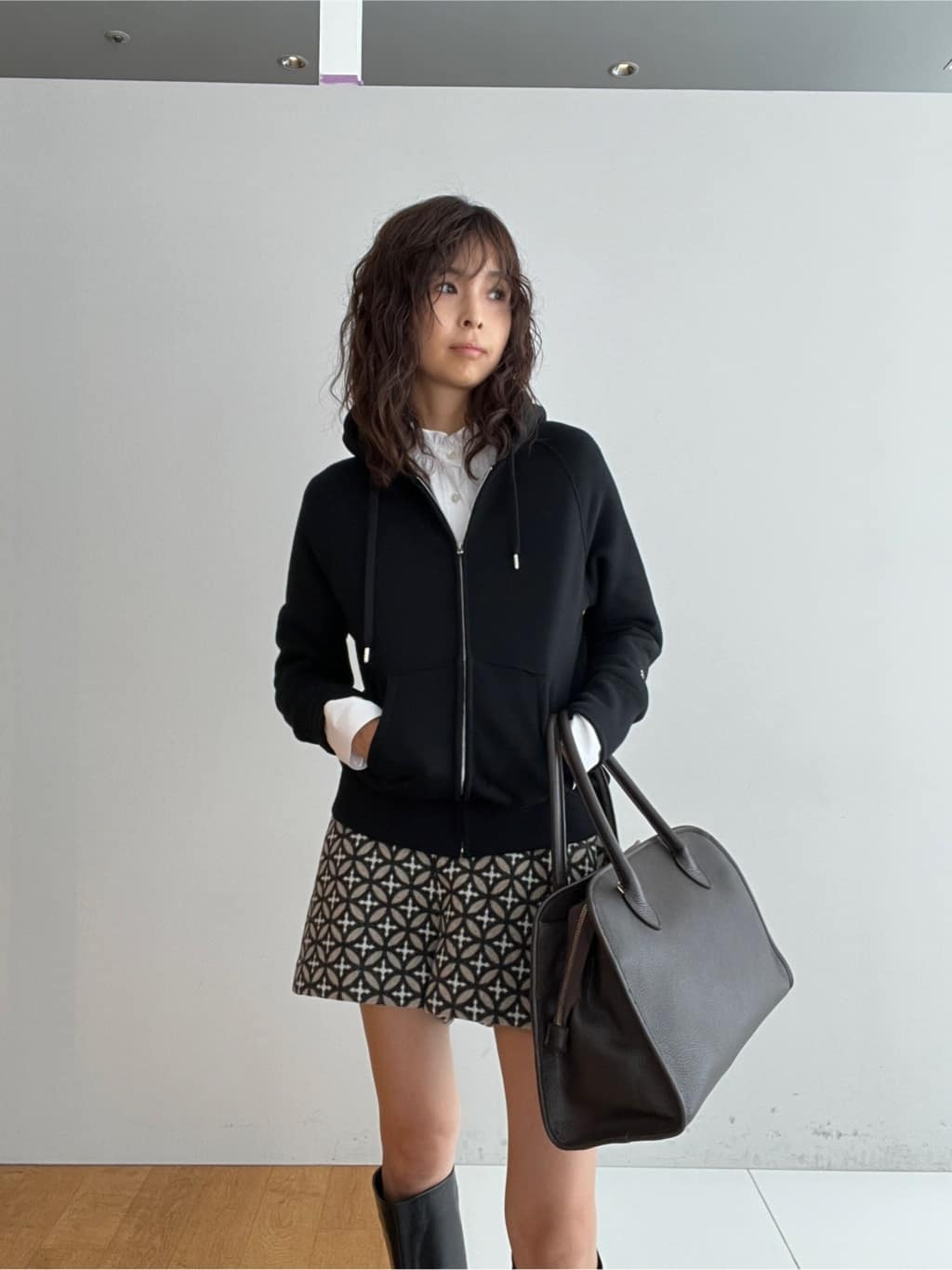 misaさんの「DRESSTERIOR｜オーバーラップサークルショートパンツ」を使ったコーディネート