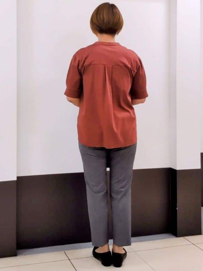 じゅりさんの「Reflect｜【すっきり見え！長め丈／マシンウォッシュ可】スキッパーネックジャージトップス」を使ったコーディネート