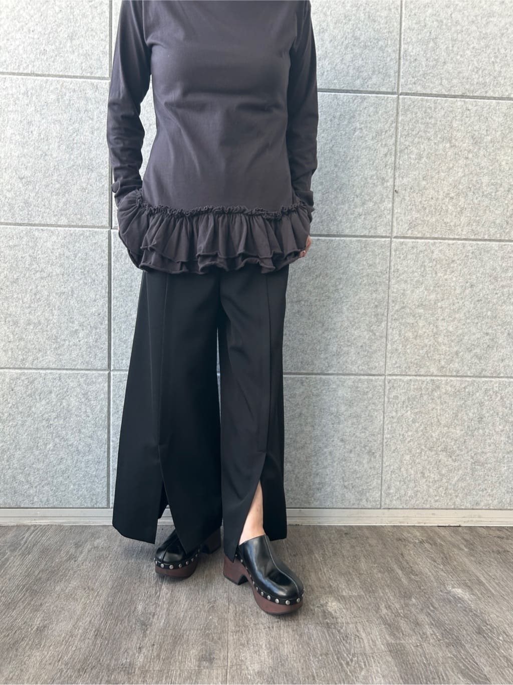 yukoさんの「CODE A｜center slit wide pants」を使ったコーディネート