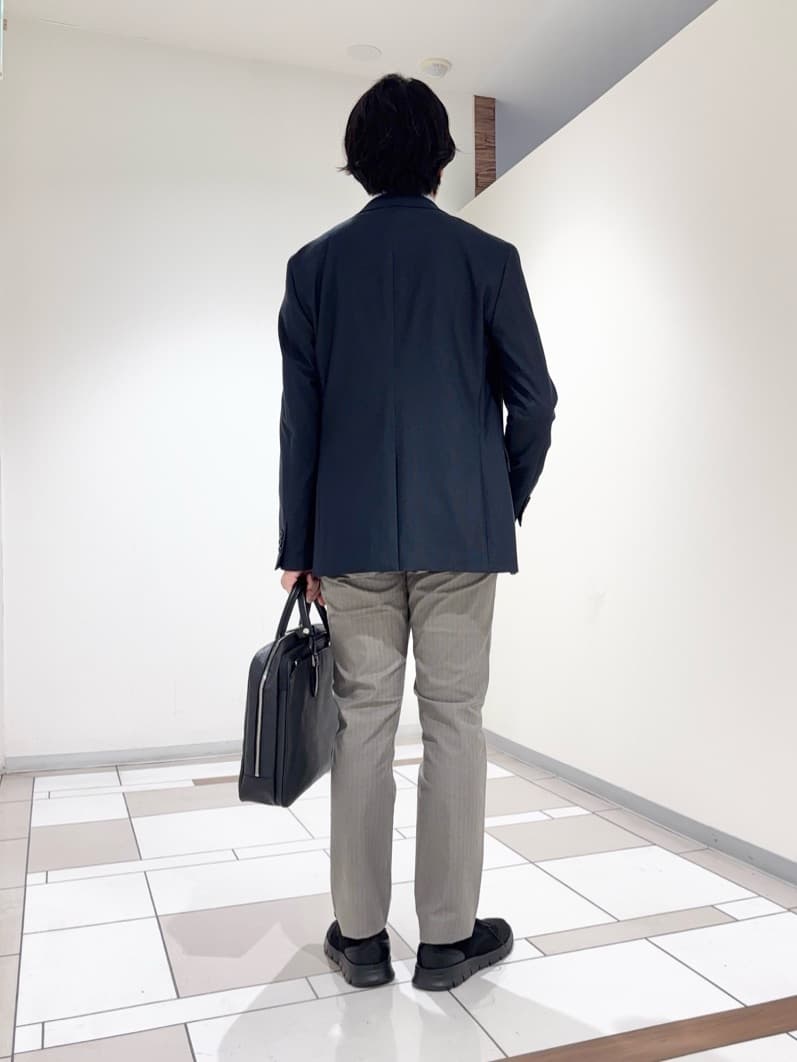 及川さんの「TAKEO KIKUCHI｜【360&deg;ストレッチ／セットアップ対応】None Of Stress ジャケット」を使ったコーディネート
