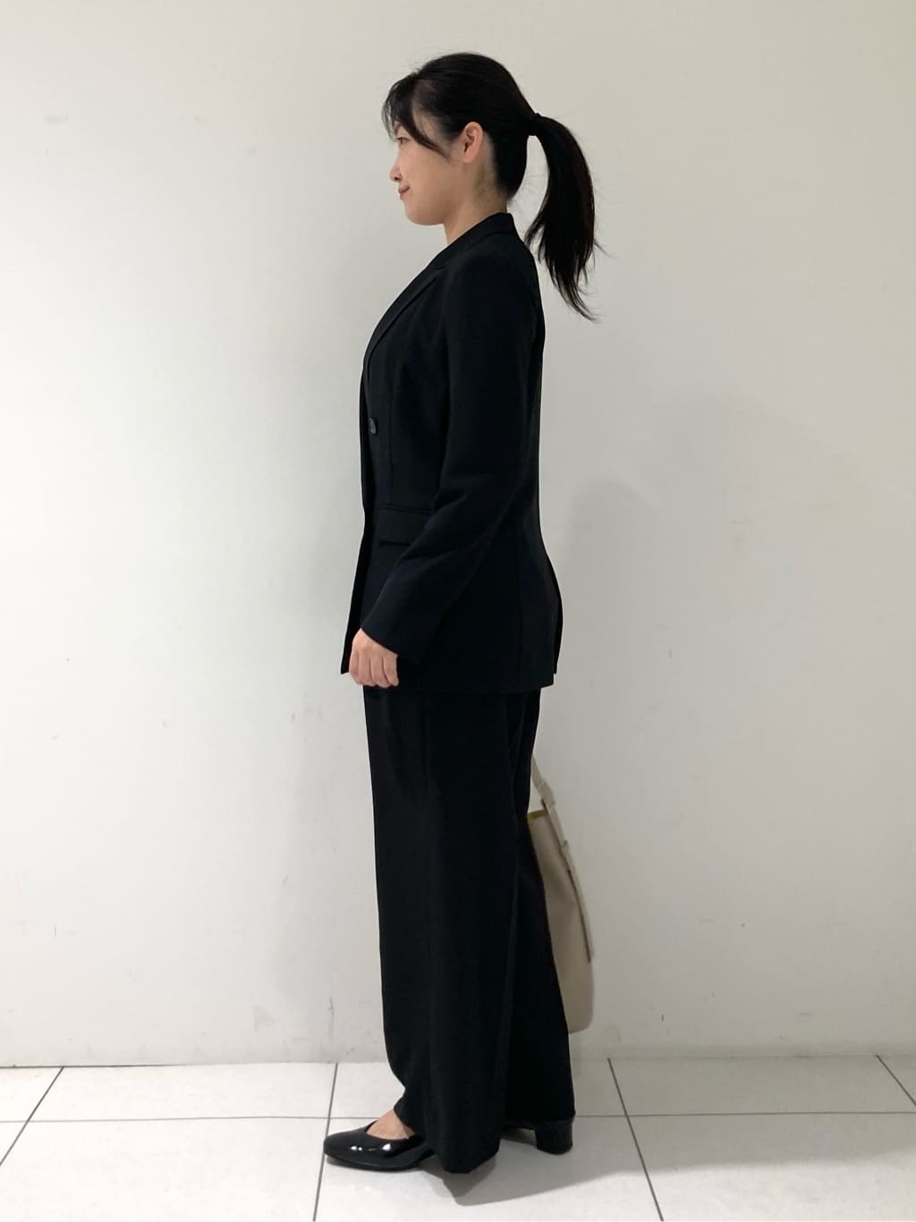momokoさんの「INDIVI｜【軽く羽織れる！】ダブルジャケット」を使ったコーディネート