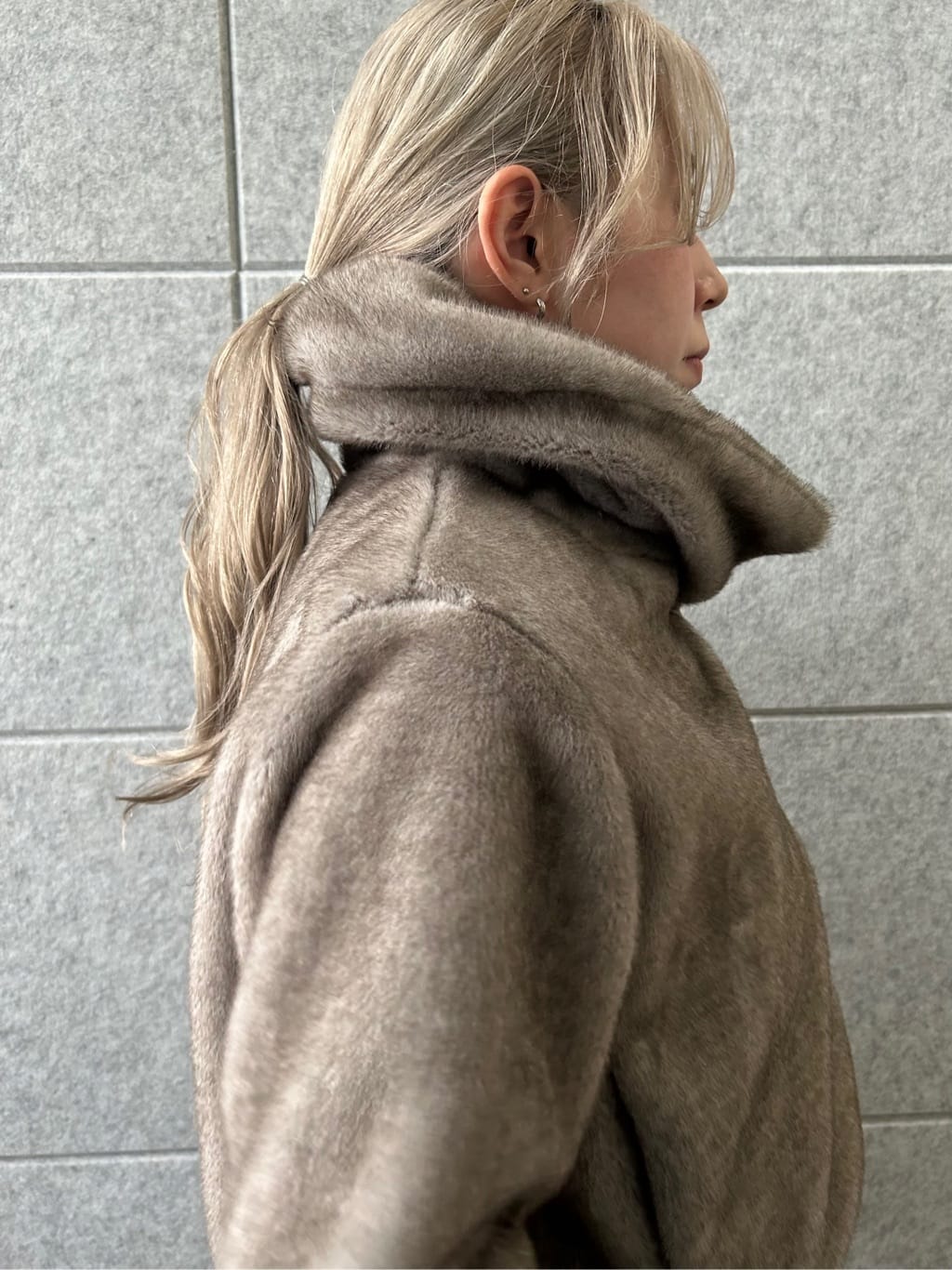 honoka Aさんの「CODE A｜faux mink short jacket」を使ったコーディネート