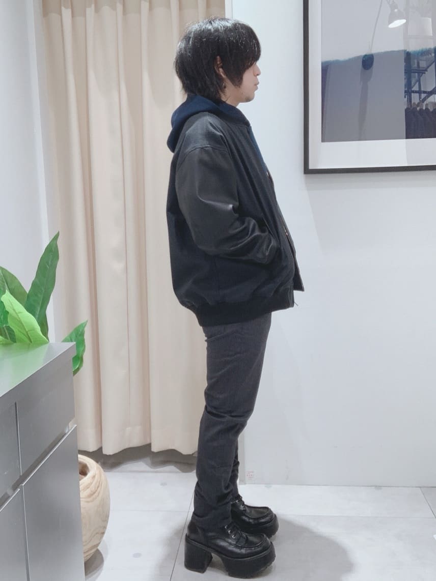 坂。さんの「THE SHOP TK｜【1ランク上の大人カジュアルに】異素材コンビ リブブルゾン」を使ったコーディネート