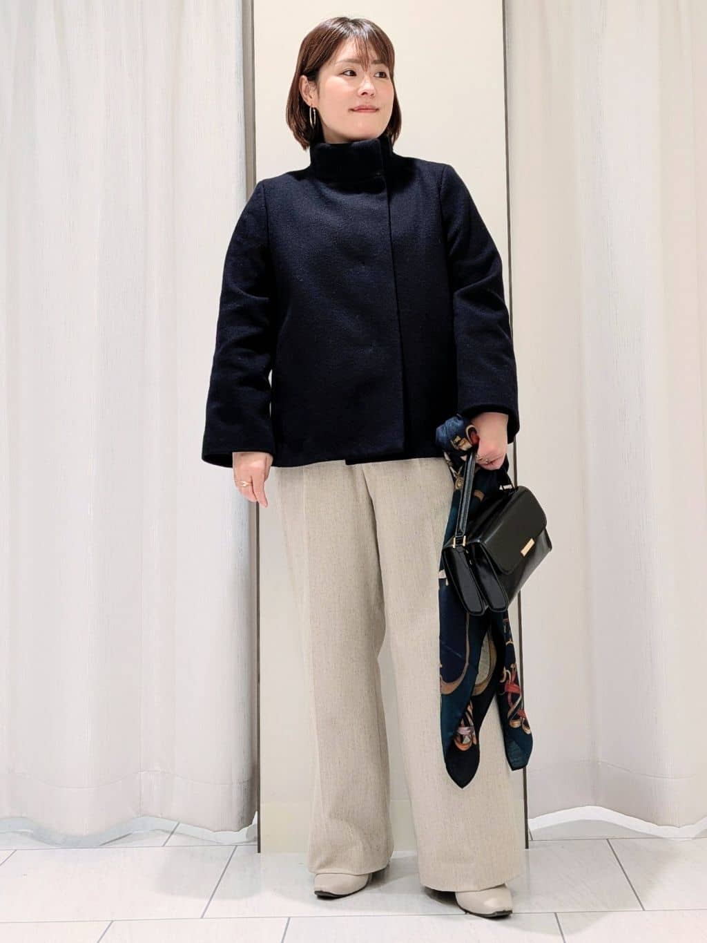 Onumaさんの「UNTITLED｜【着回しが効く／オンオフアウター】ウールショートコート」を使ったコーディネート