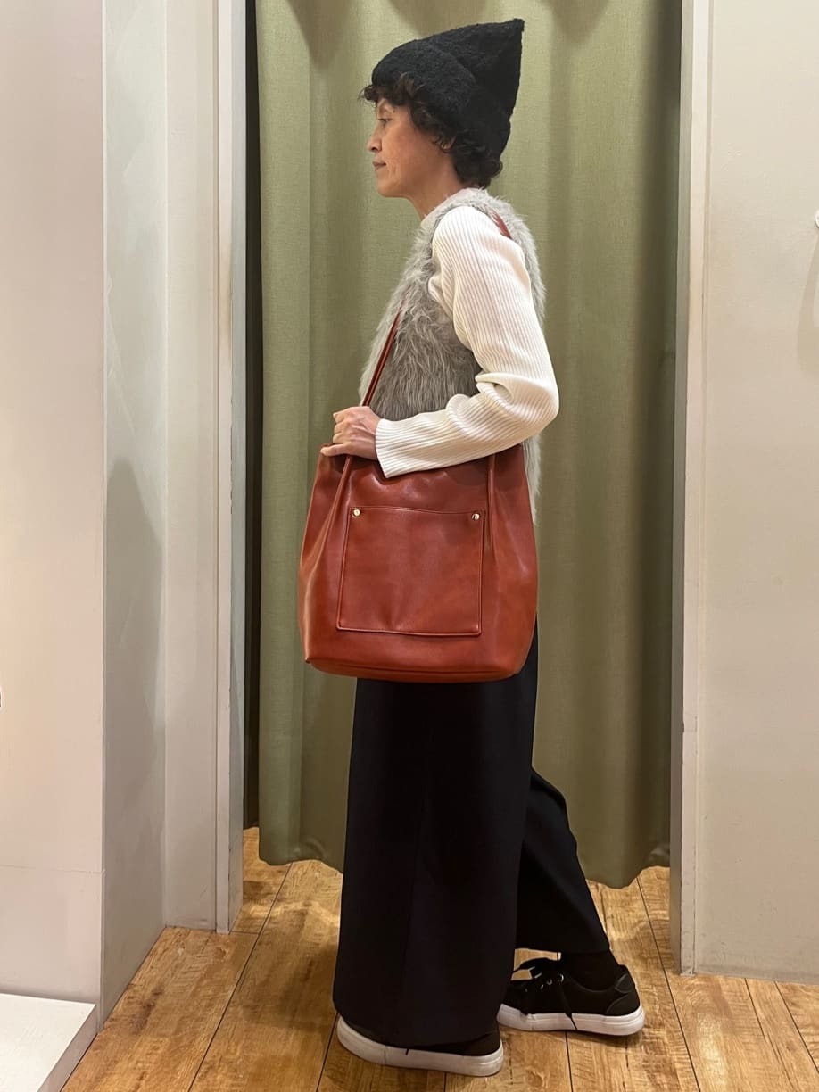 ☆ほしさんの「SHOO･LA･RUE｜ウエストまわりをすっきり魅せる デザインガウチョパンツ」を使ったコーディネート