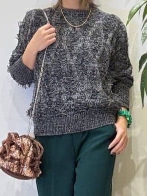 misakiさんの「SHOO･LA･RUE｜【S-LL】大人も着やすいシックなカラー 主役級フリンジニット」を使ったコーディネート