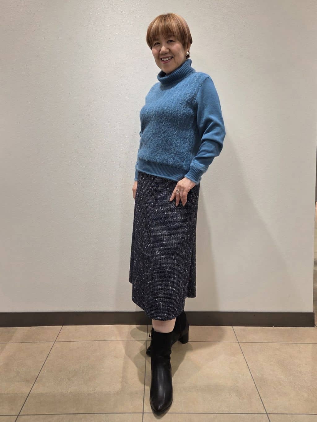 yoshiさんの「Reflect｜【ほんのりラメ感◎】ふわふわフェザーヤーンハイネックニット」を使ったコーディネート