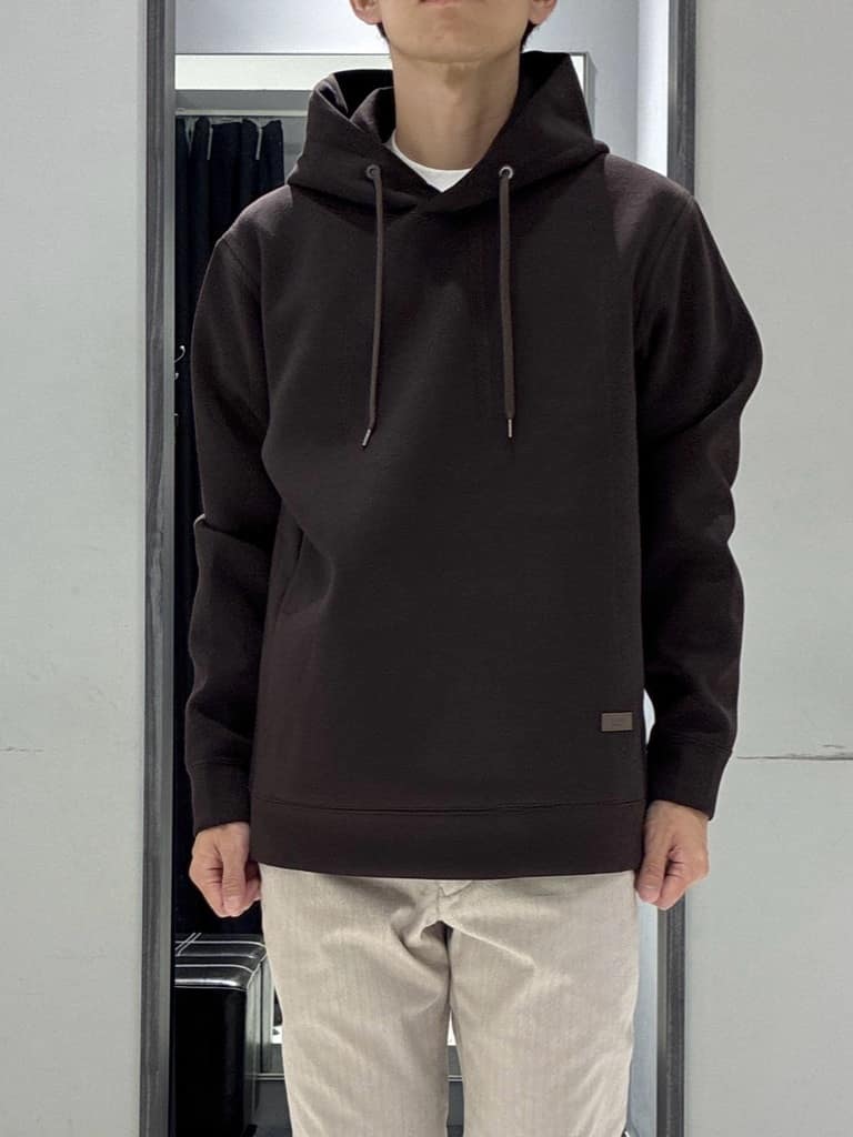 わいずみさんの「TAKEO KIKUCHI｜エアダン プルオーバー パーカー」を使ったコーディネート