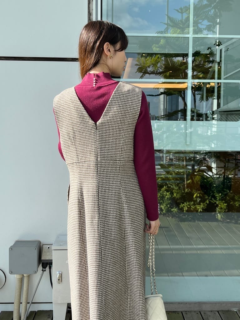はばさんの「Couture brooch｜【多機能・フェミニン】パール調リブニット」を使ったコーディネート